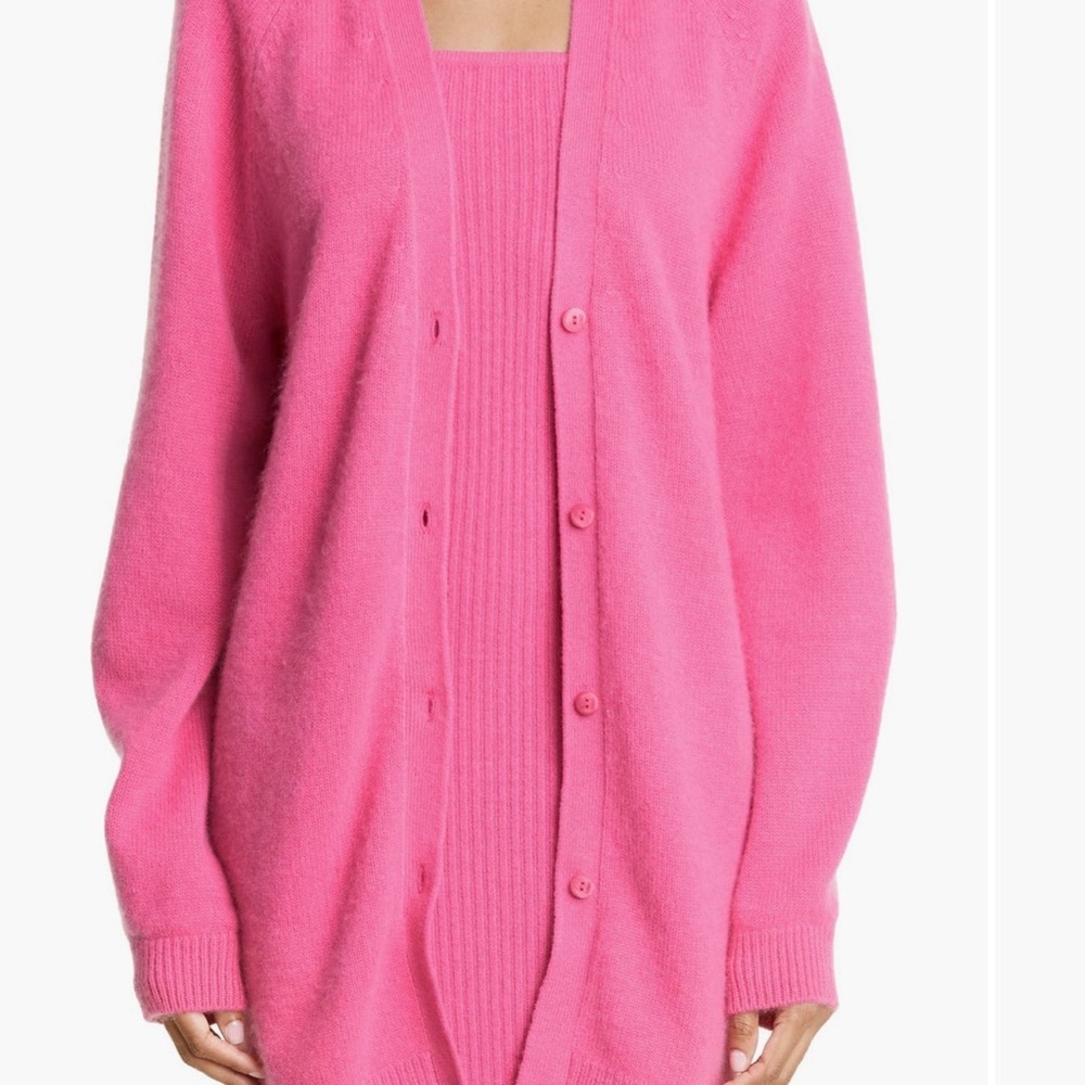 Women's Vibrant Pink Lapointe Cardigan. Oversize Raglan Sleeve
Organic Cashmere